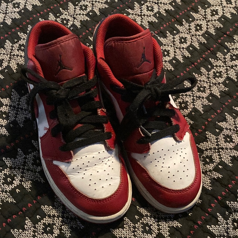 Youth Jordan’s 6Y great condition